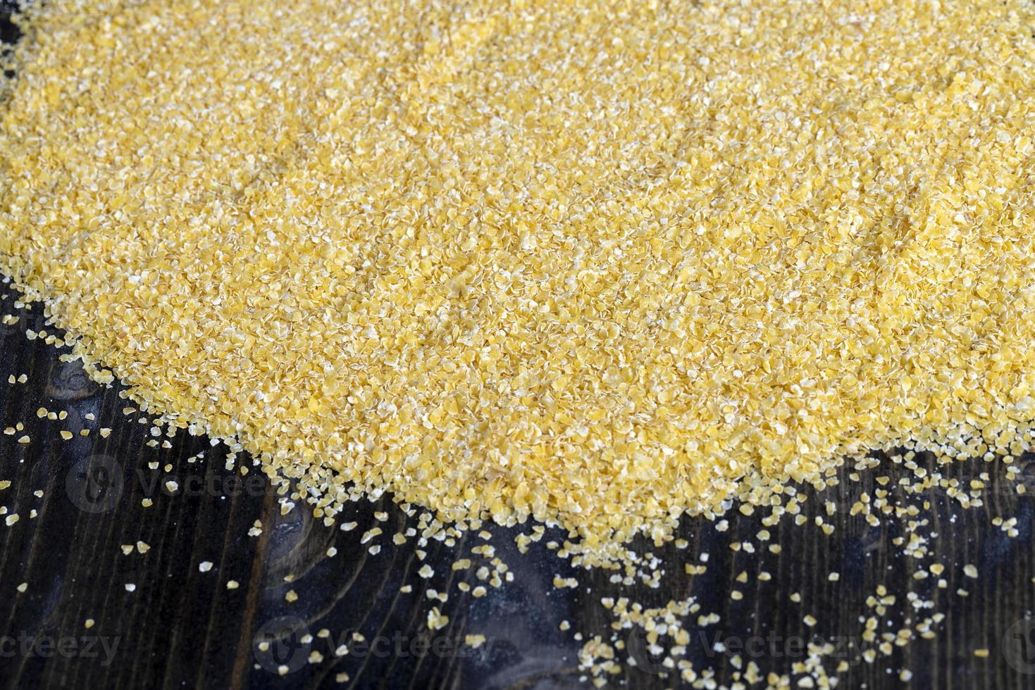 small corn flakes for making porridge photo