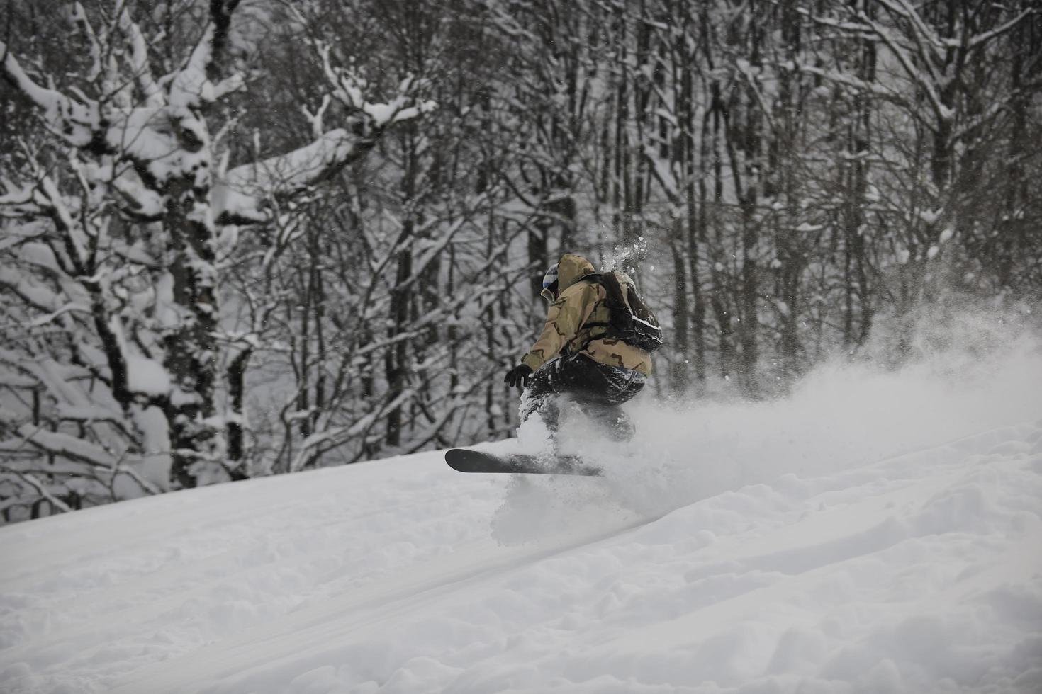 freestyle snowboarder view photo