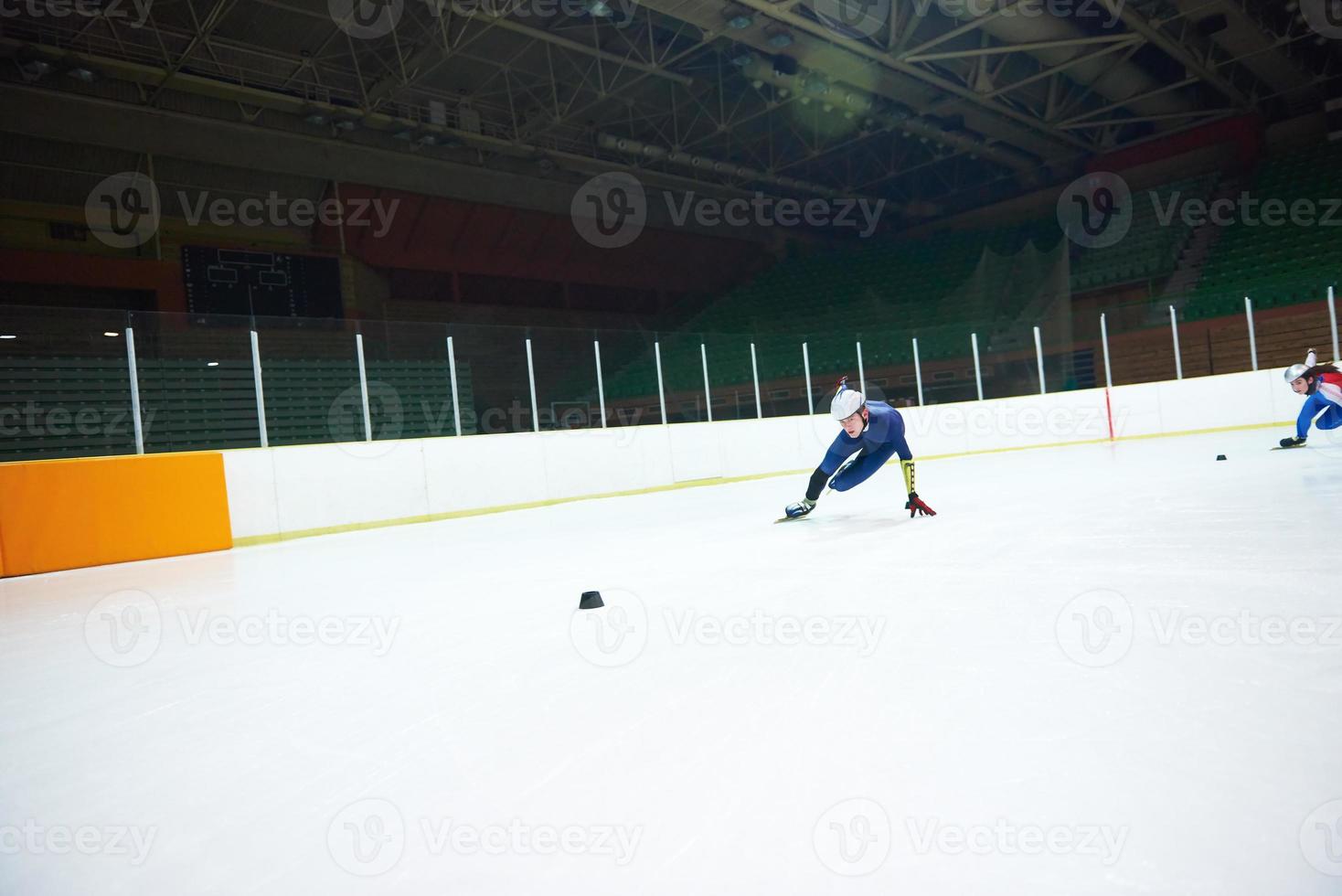 Speed skating view photo