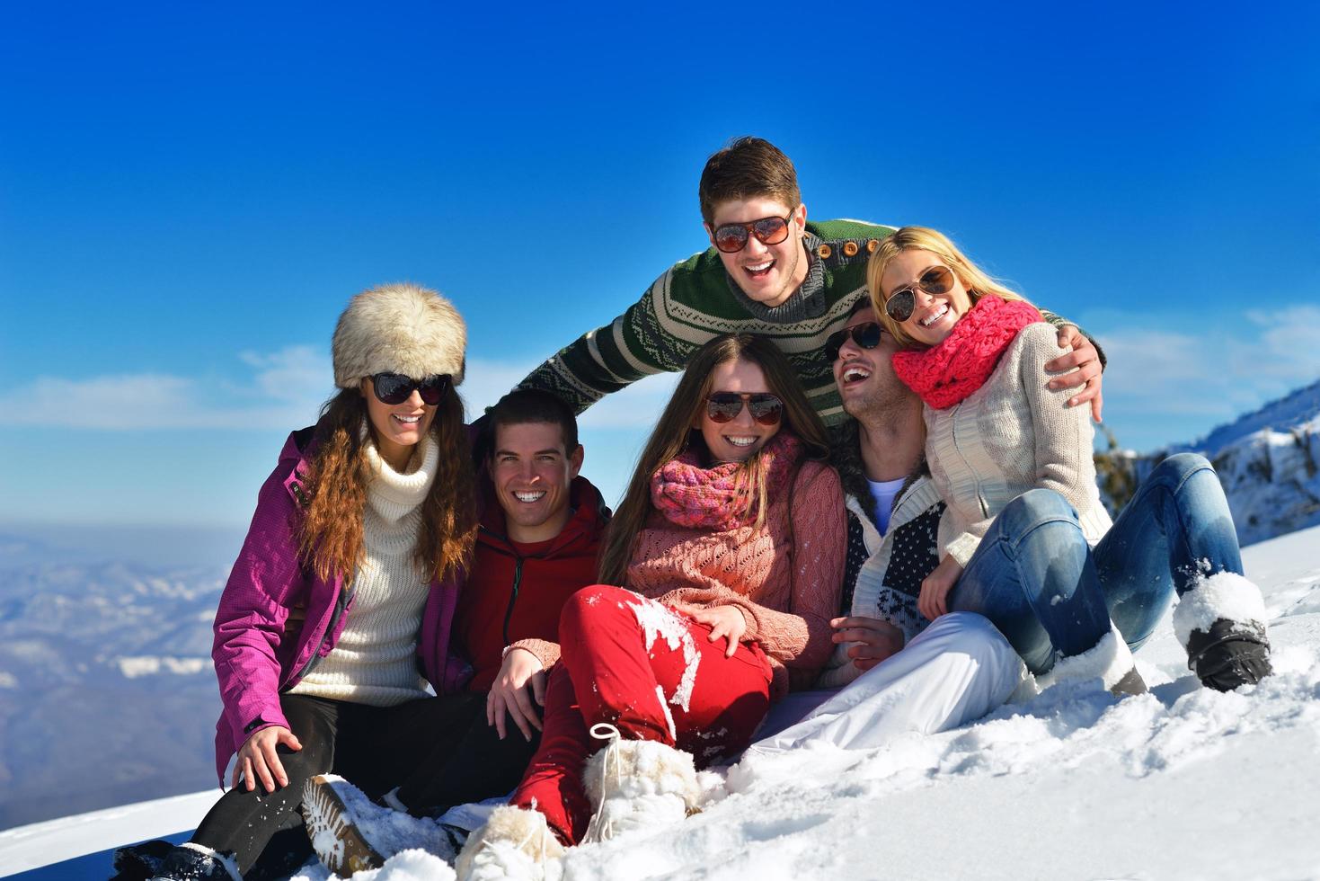 winter fun with young people group photo