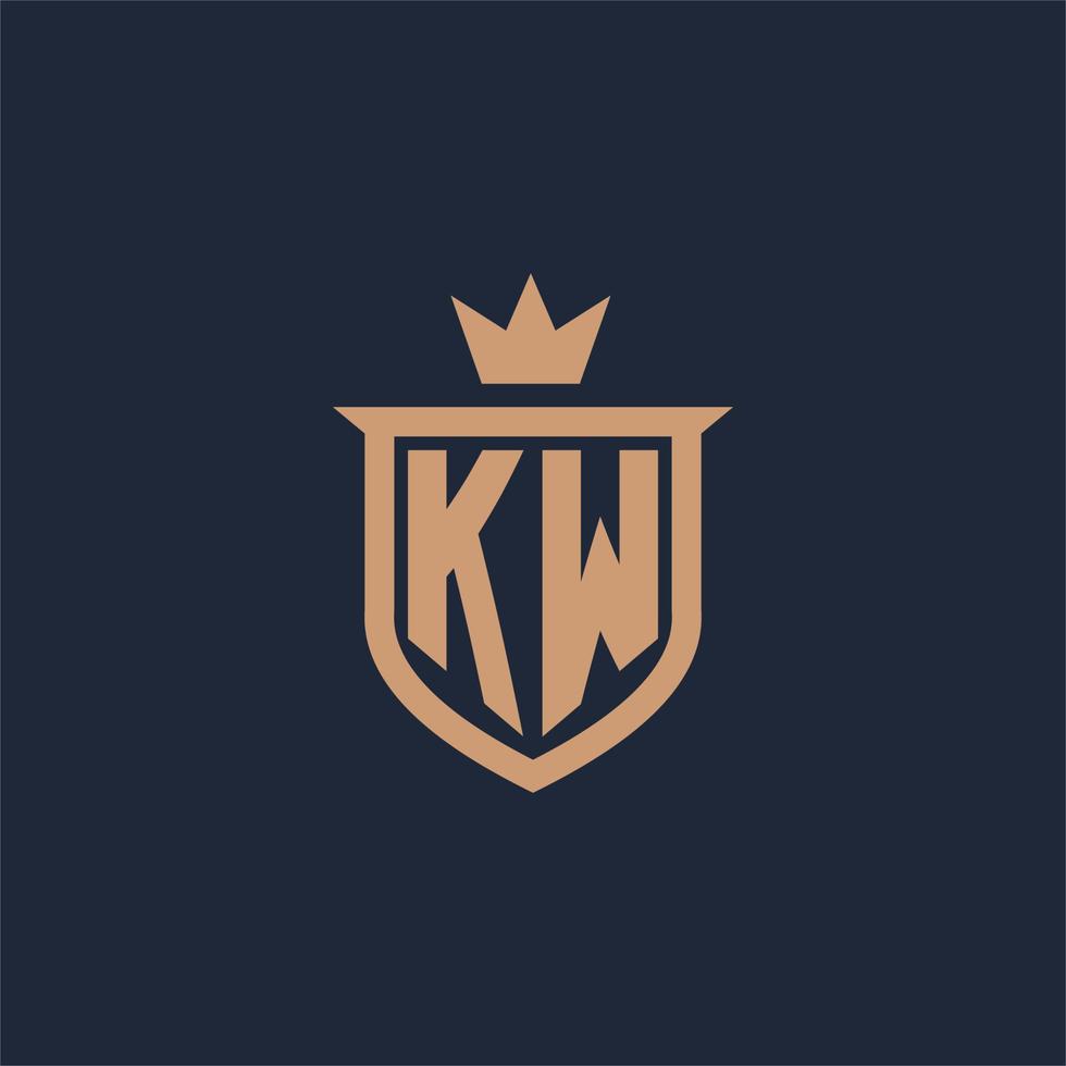 logotipo inicial del monograma kw con estilo de escudo y corona vector