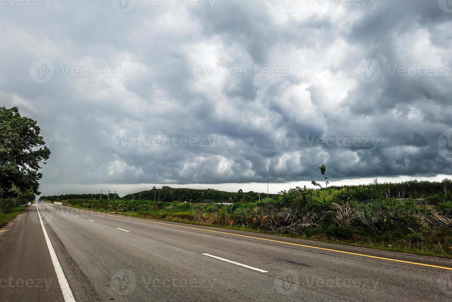 A frightening cloud formed before the intense rain. photo