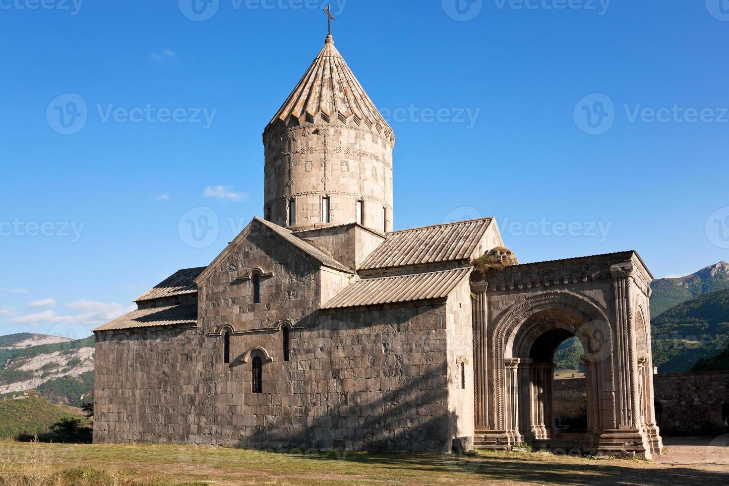 monasterio de tatev en armenia foto