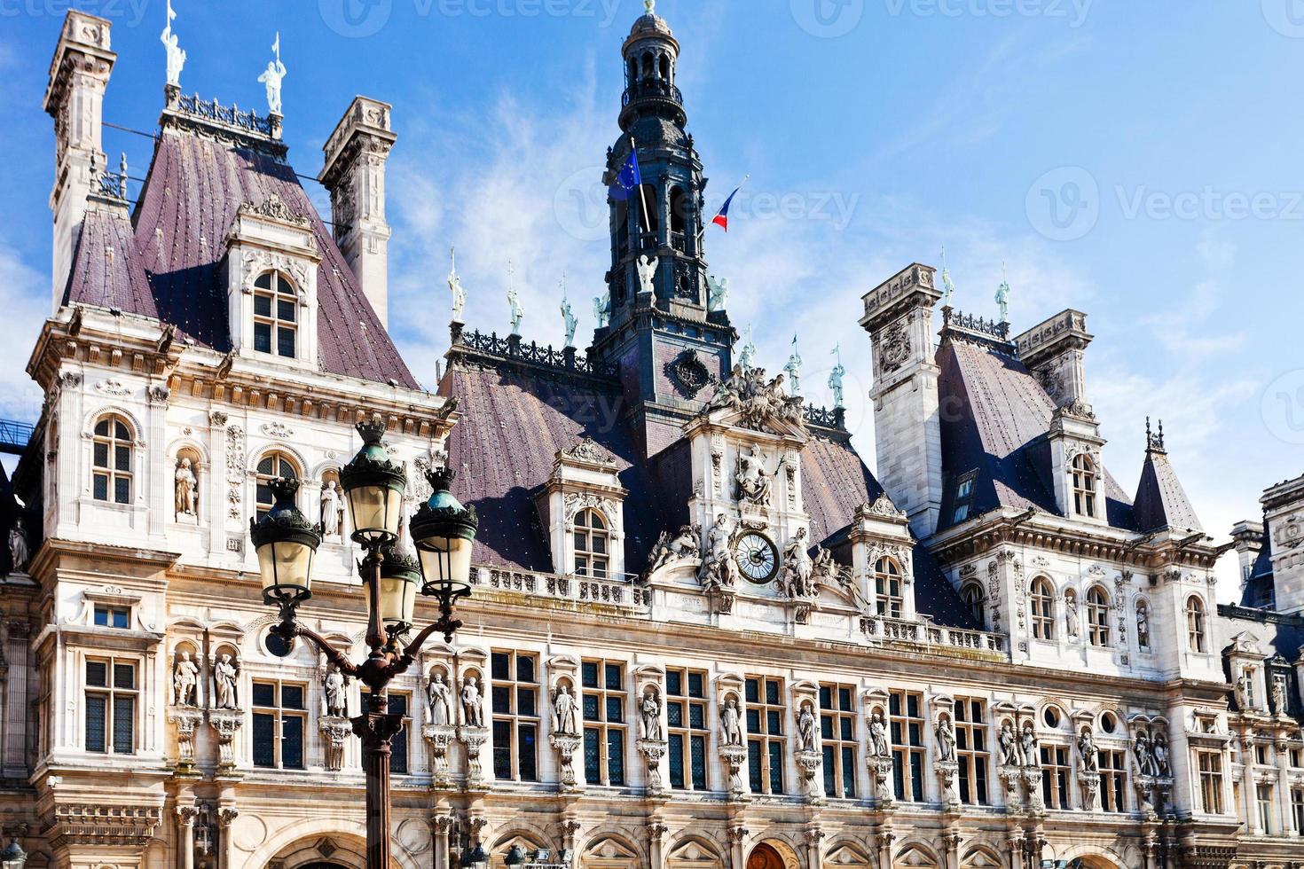 fachada del ayuntamiento del hotel de ville en parís foto