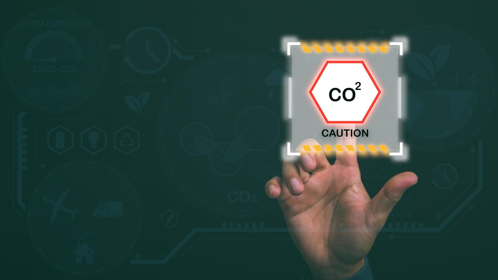 Las emisiones industriales contaminan el medio ambiente y los ecosistemas. incluido el cambio climático, el acuerdo de energía renovable, la reducción de las emisiones de carbono, el icono de la mano que indica precaución foto