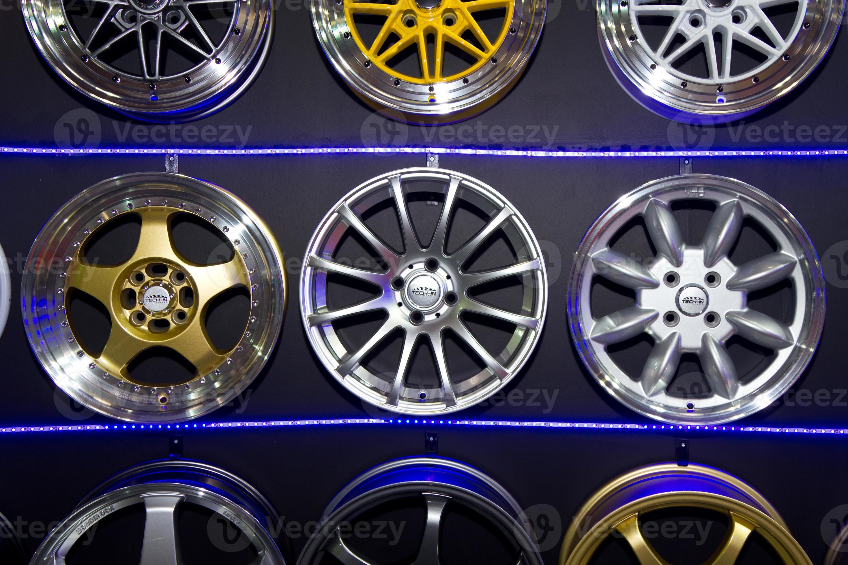 Metal Car Rims 11702635 Stock Photo at Vecteezy