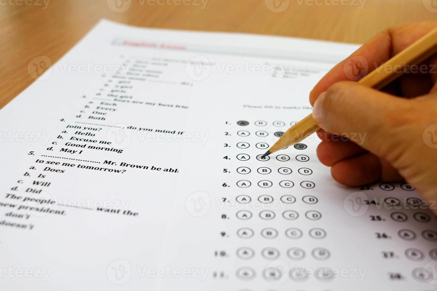 English Exam On Table 11703602 Stock Photo At Vecteezy english-exam-on-table-11703602-stock-photo-at-vecteezy