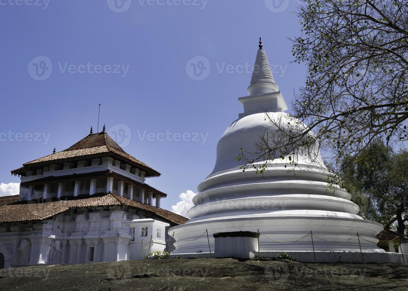 ankatilaka vihara, antiguo templo budista foto