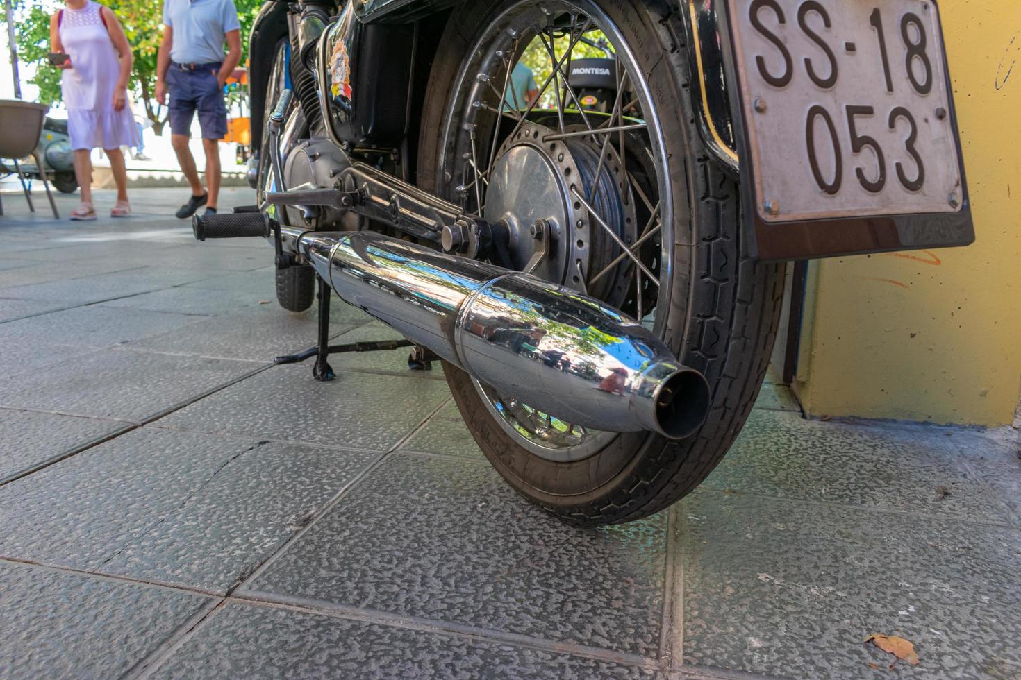 valladolid, españa, 10 de septiembre de 2022, encuentro de motos clasicas foto