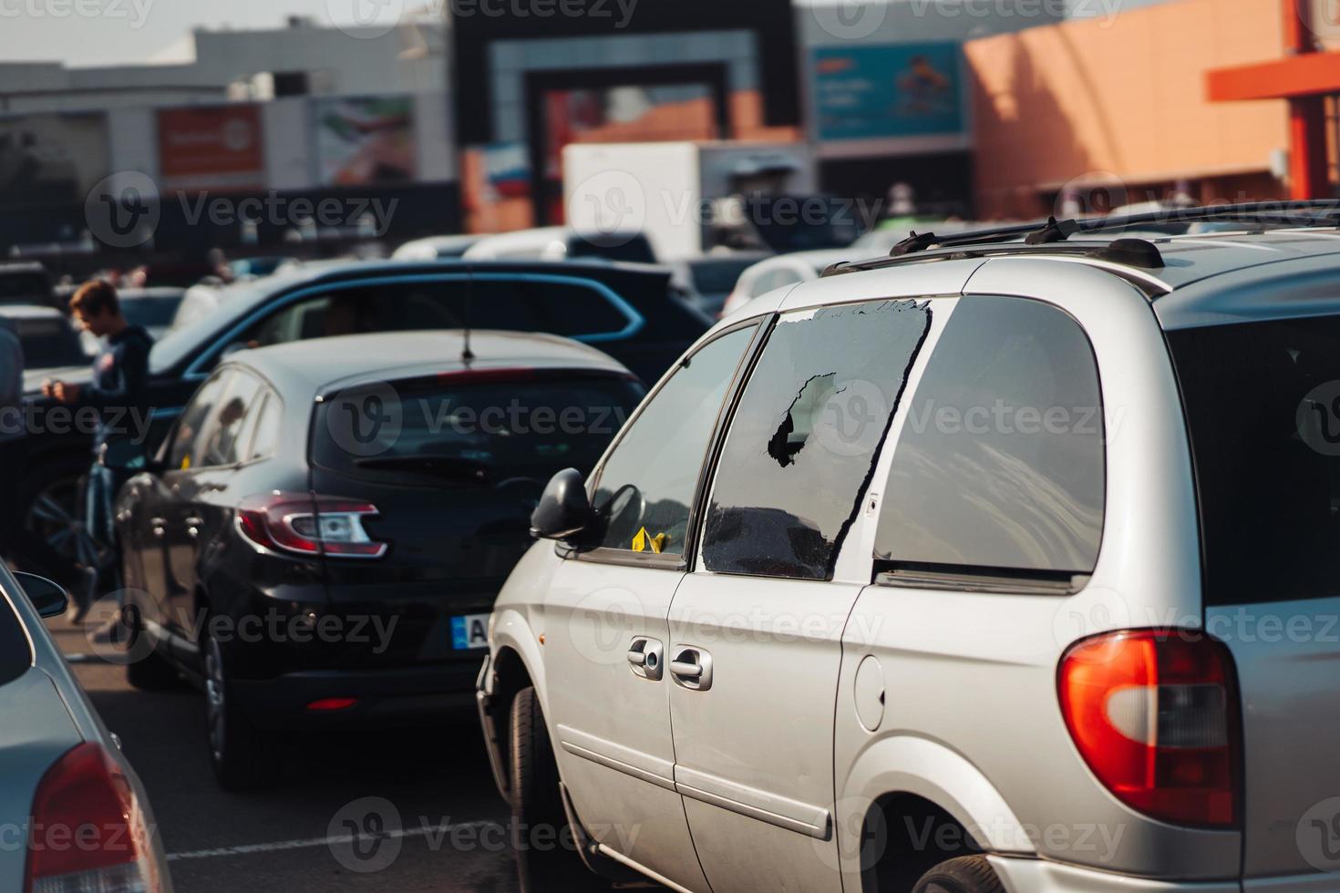 Theft from a parked car, intruders broke the rear window. photo