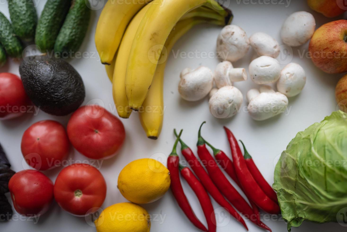 Verduras frescas y saludables para una dieta saludable. concepto de comida saludable foto