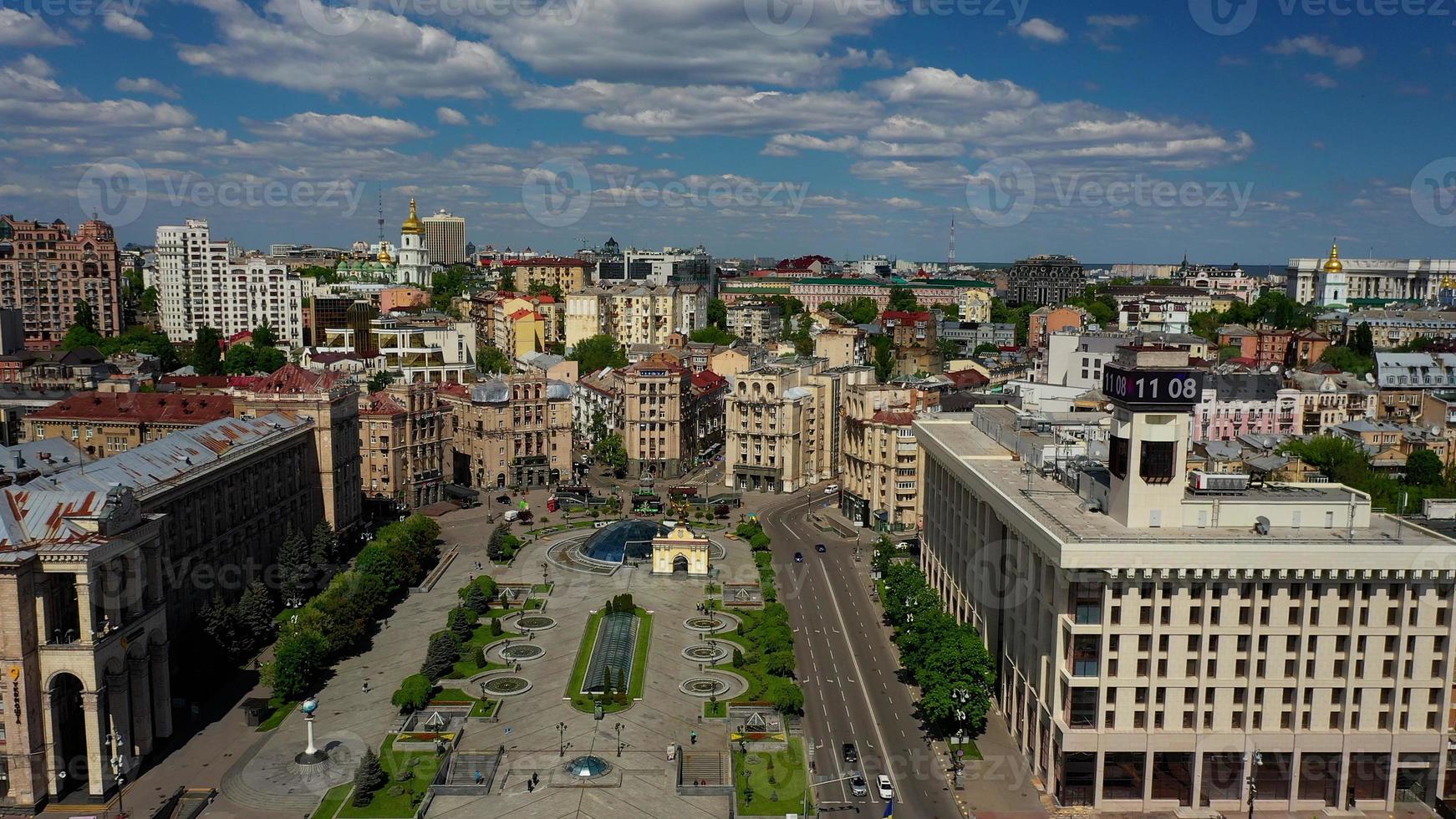 30.05.2020 kiev ucrania. foto aérea de maidan nezalezhnosti.