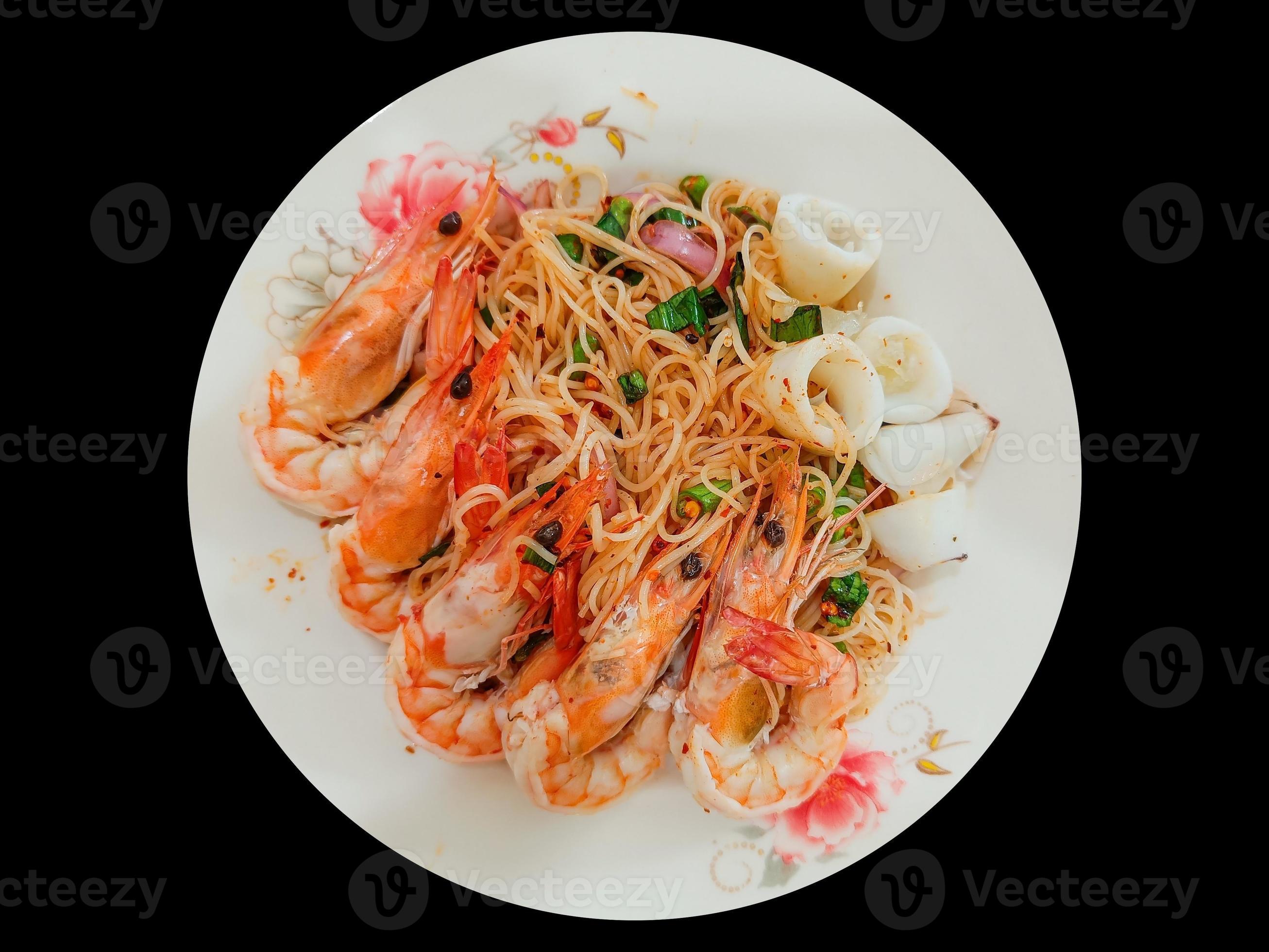 Rice Vermicelli Noodles seafood Spicy Salad on black background with clipping path 11771314