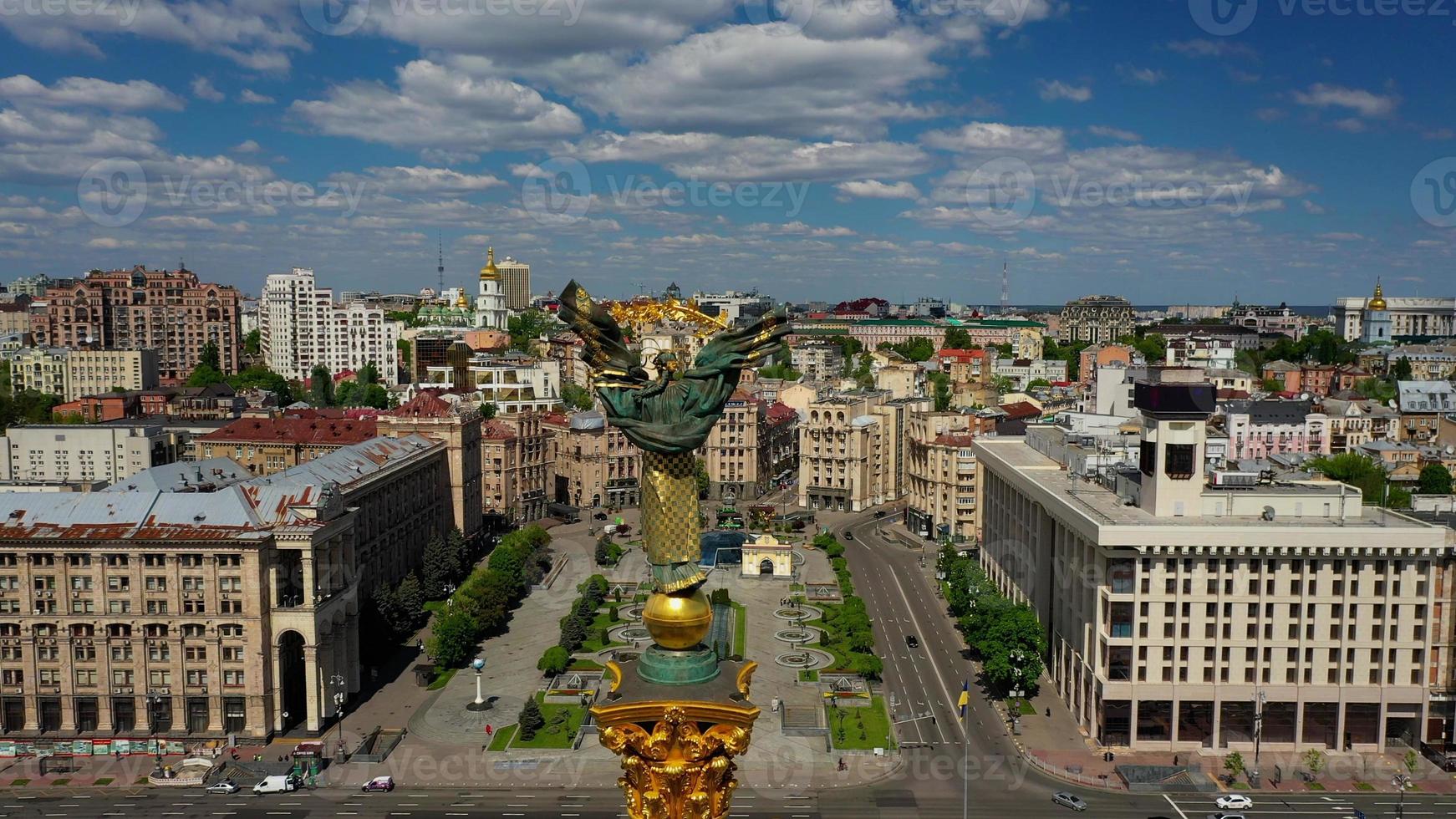 30.05.2020 kiev ucrania. foto aérea de maidan nezalezhnosti.