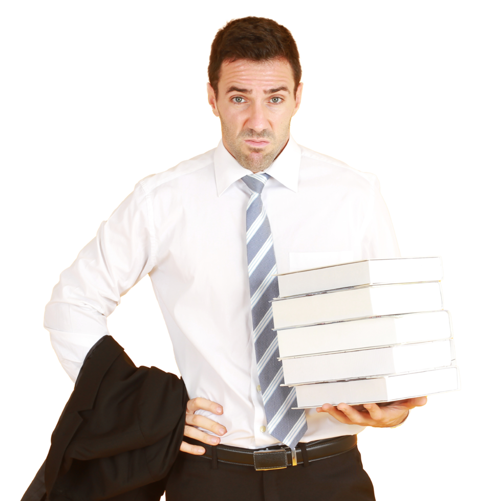 hombre de negocios guapo e inteligente con traje y camisa blanca sosteniendo libros de documentos aislados en fondo amarillo. copie el espacio png