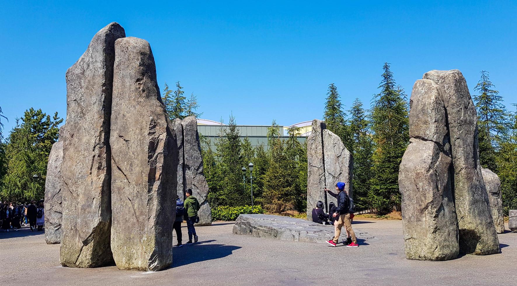 osaka, japón el 9 de abril de 2019. la entrada del mundo mágico de harry potter zone en universal studios japan. foto