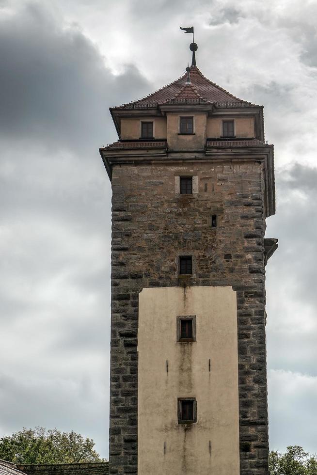 rothenburg, alemania, 2014. antigua torre en rothenburg foto