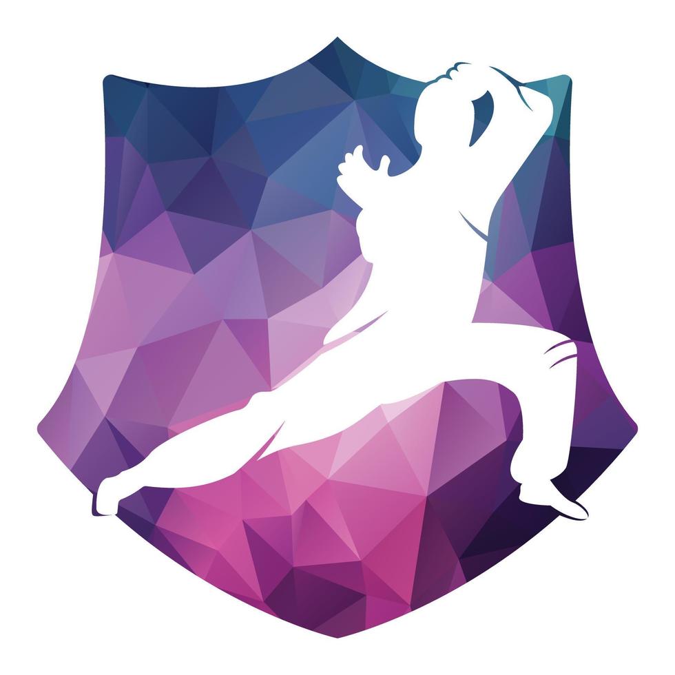 logo deportivo de karate. vector de silueta de arte marcial, diseño de logotipo deportivo de lucha.