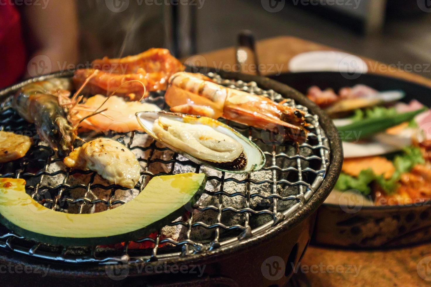 korean barbecue grilled bulgogi 11827225 Stock Photo at Vecteezy