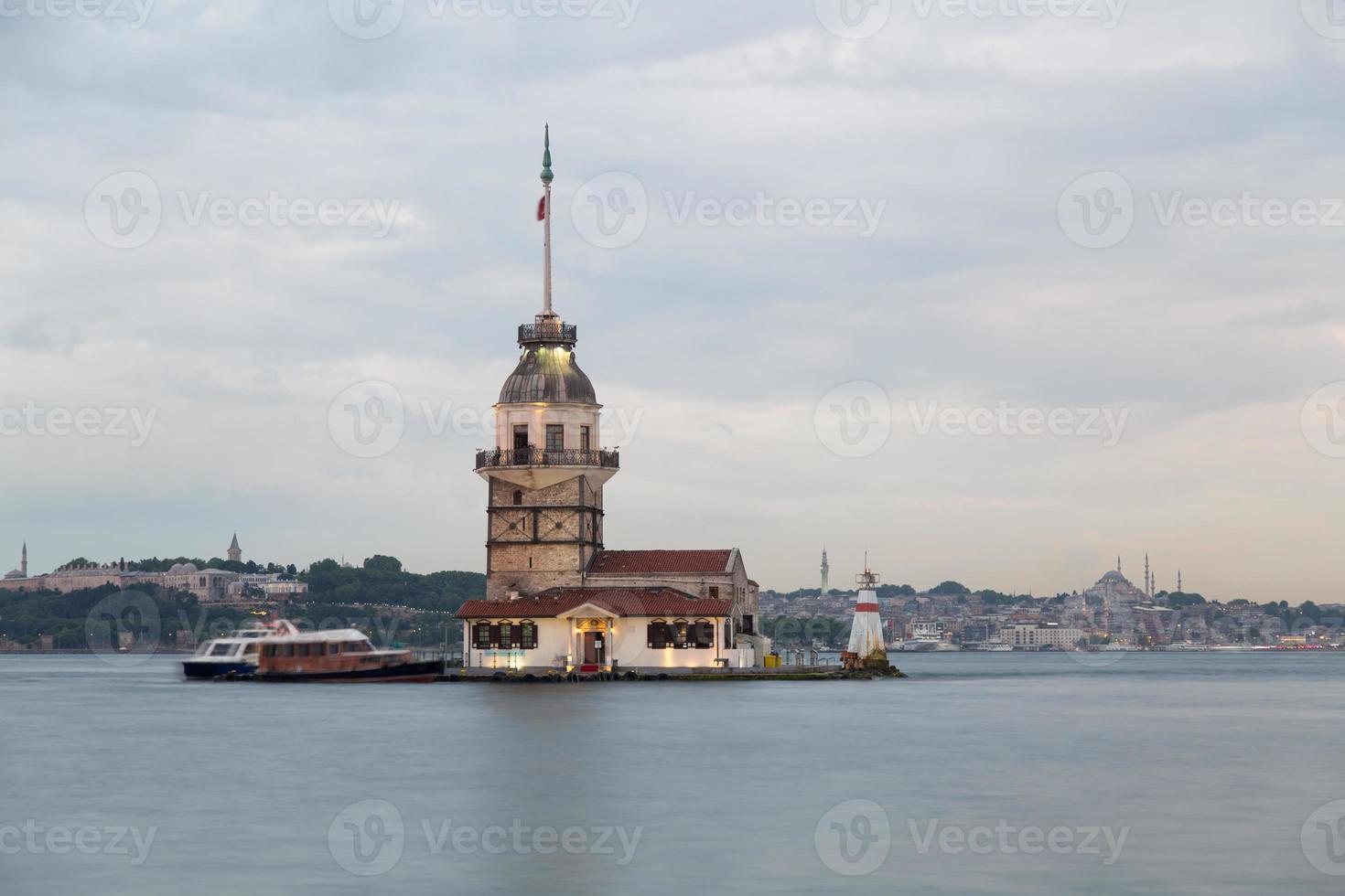 Maiden's Tower in Istanbul photo