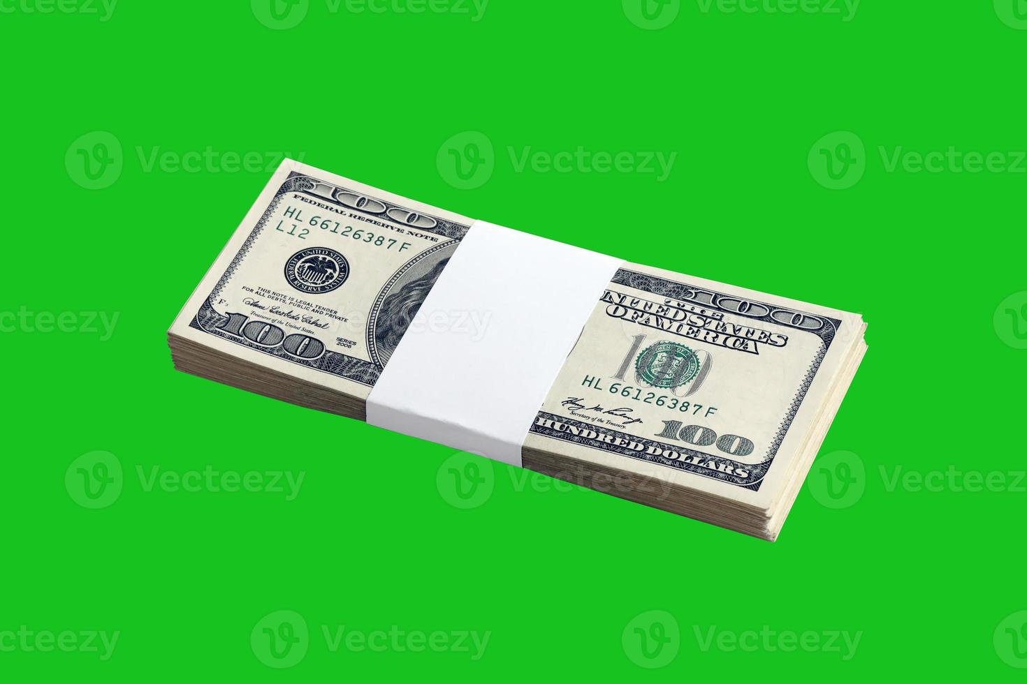 fajo de billetes de dólar estadounidense aislado en verde chroma keyer. paquete de dinero americano con alta resolución en máscara verde perfecta foto