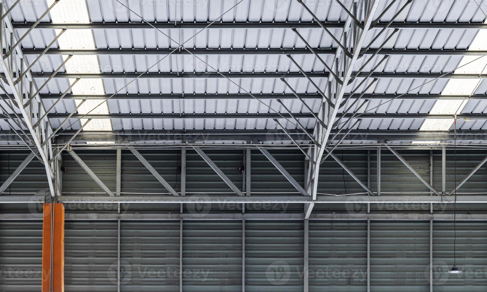 Braided steel structure for roof photo