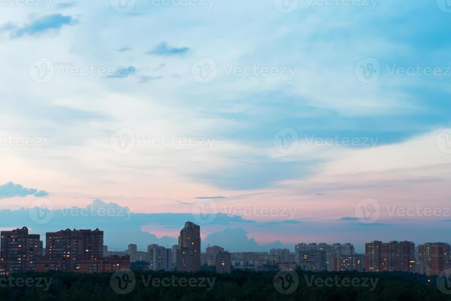 dark blue and pink dusk sky over urban street i photo