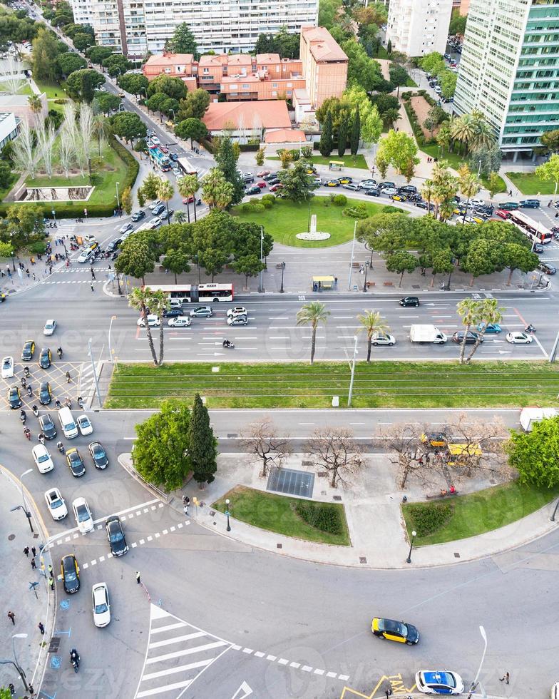 vista superior plaza placa de pius xii en barcelona foto