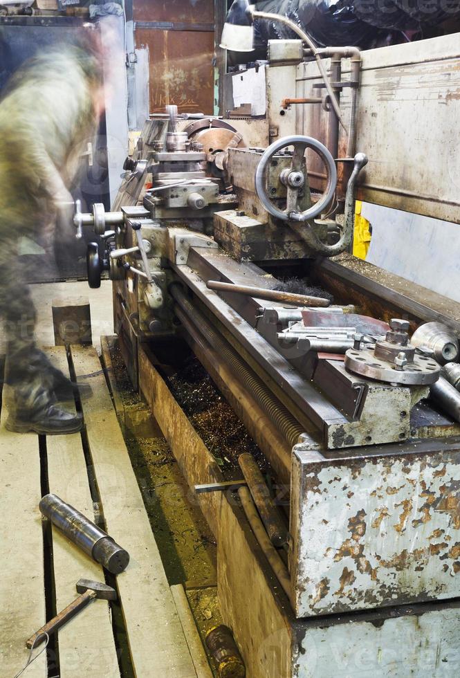 old turning lathe machine photo