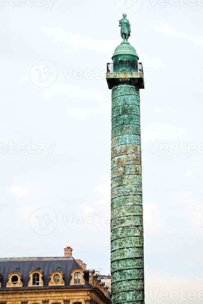 columna vendome en paris foto