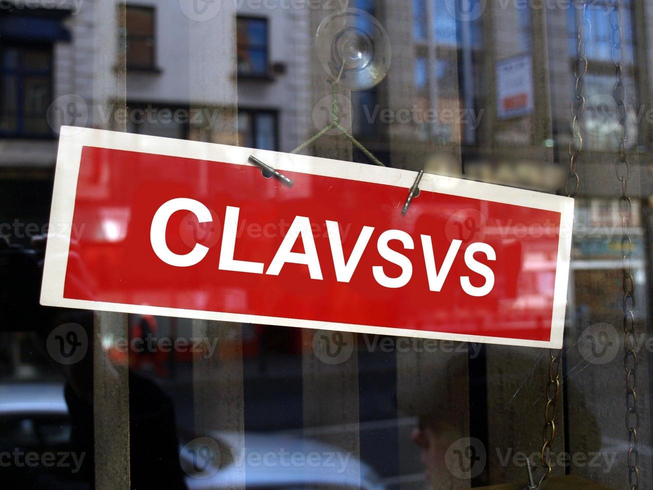 Latin closed shop sign photo