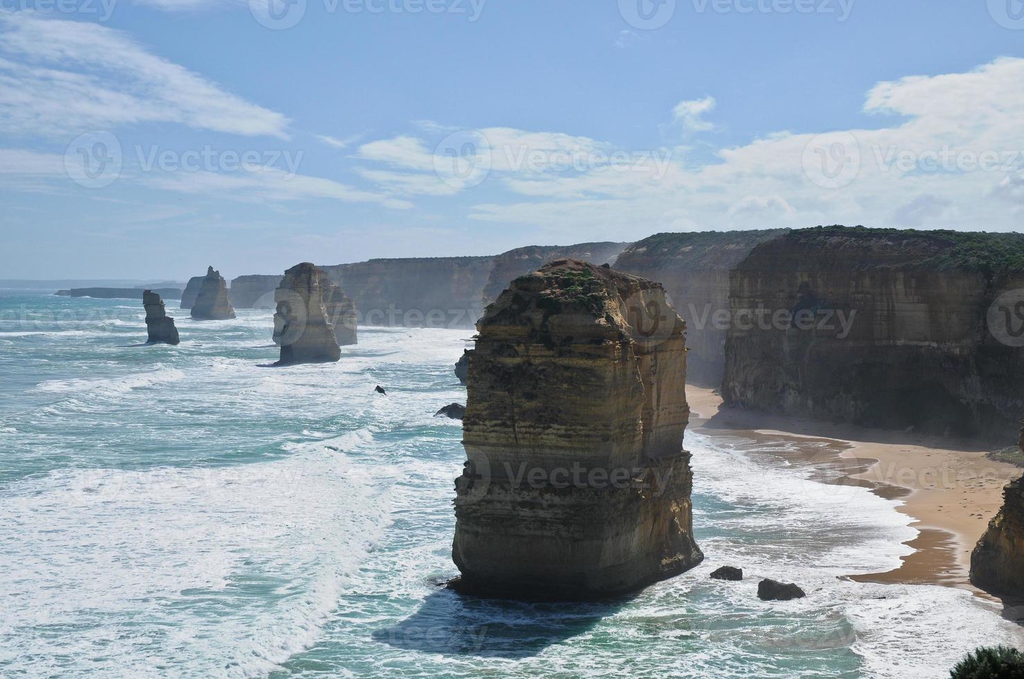 12 apóstoles cerca de great ocean road en victoria australia foto