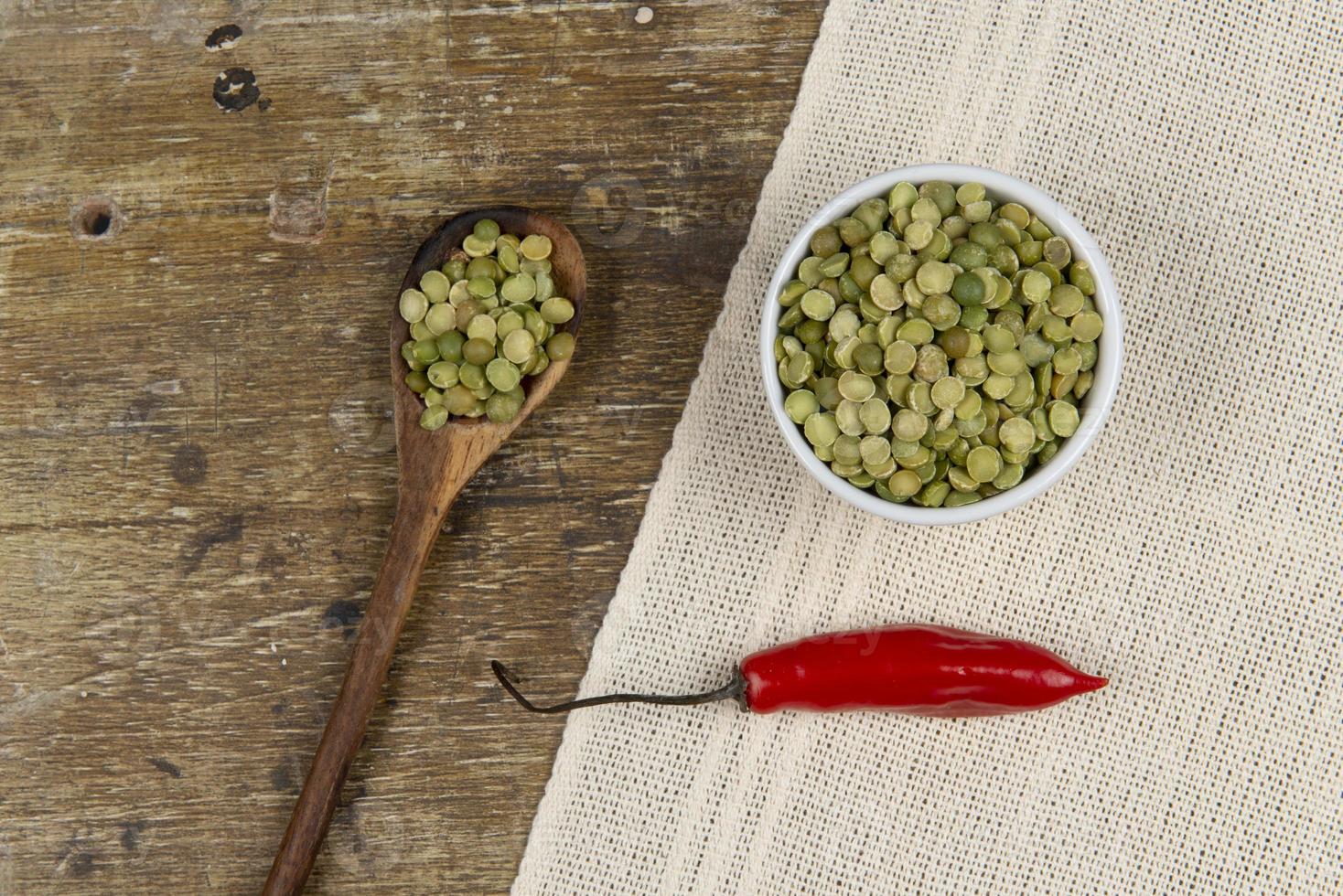 dried green pea in half photo