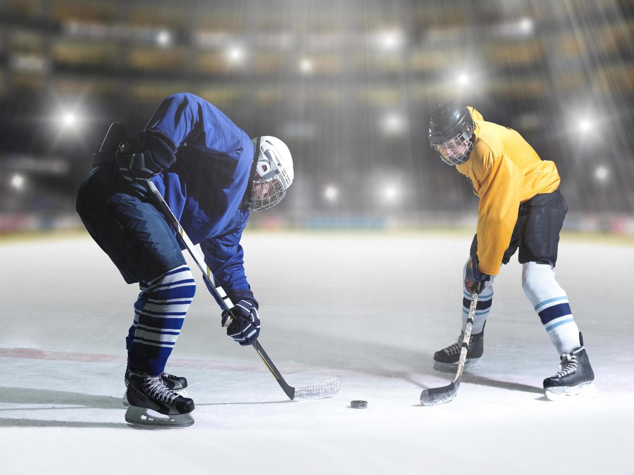 jugadores de hockey sobre hielo foto