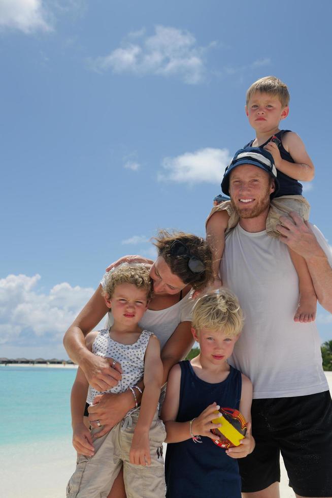 familia feliz de vacaciones foto