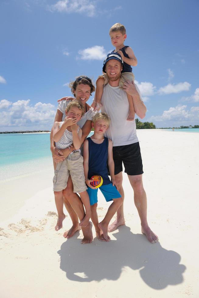 familia feliz de vacaciones foto