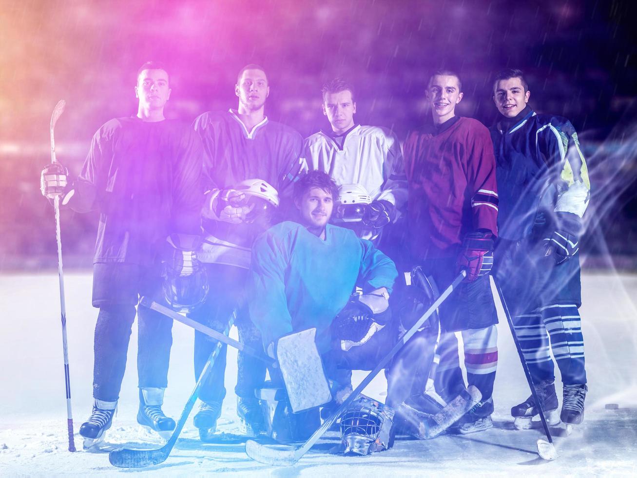 equipo de jugadores de hockey sobre hielo foto