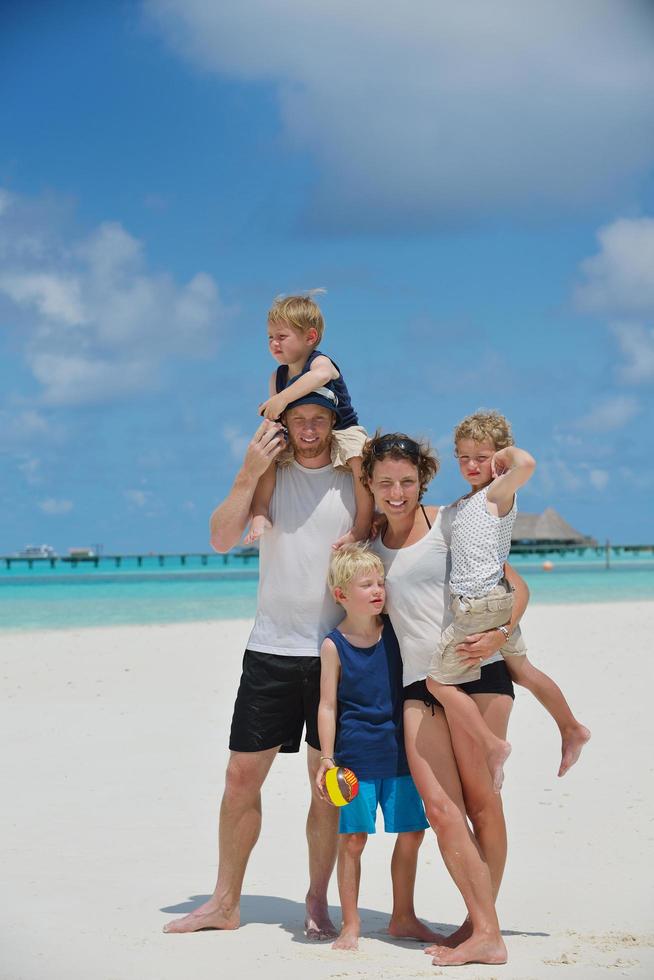 familia feliz de vacaciones foto