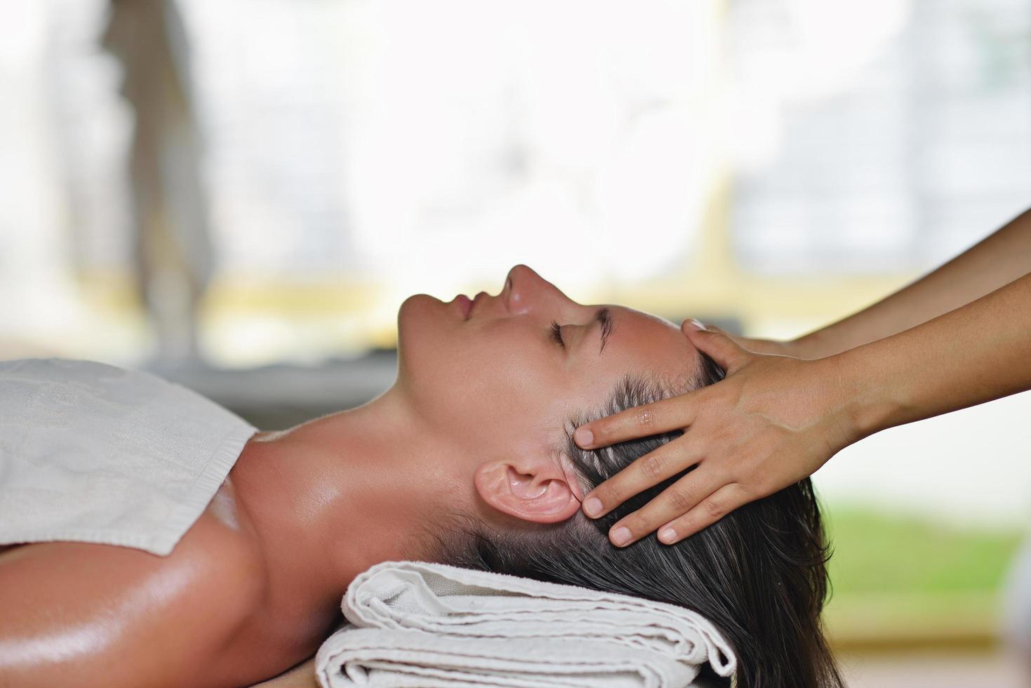 mujer en spa foto