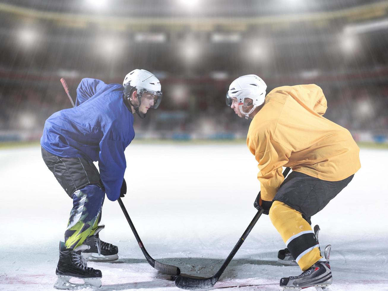 jugadores de hockey sobre hielo foto