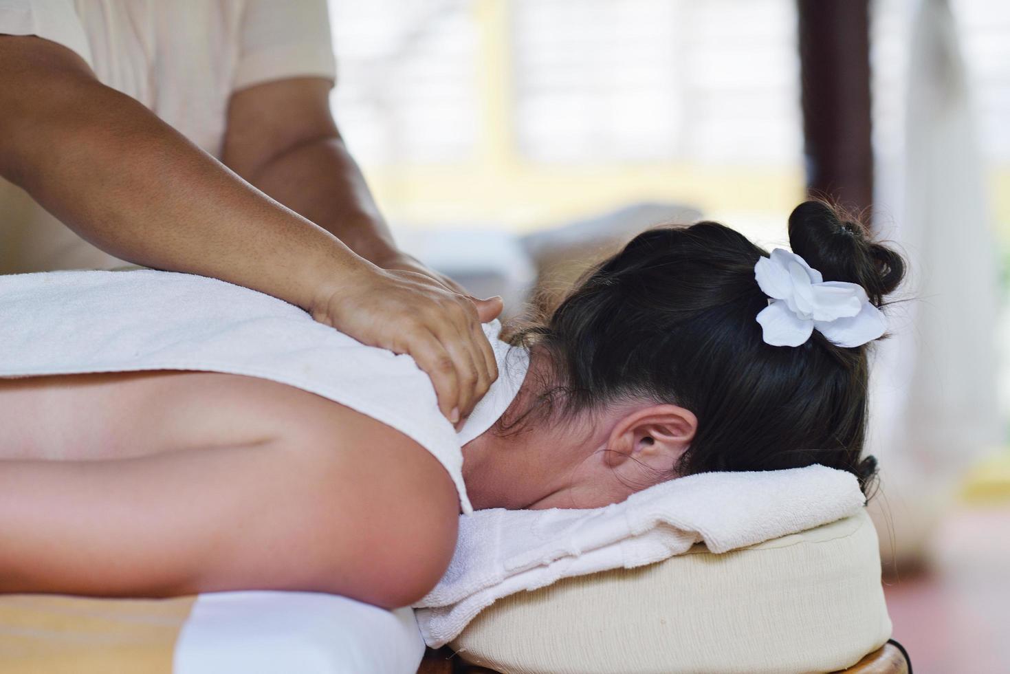 mujer en spa foto