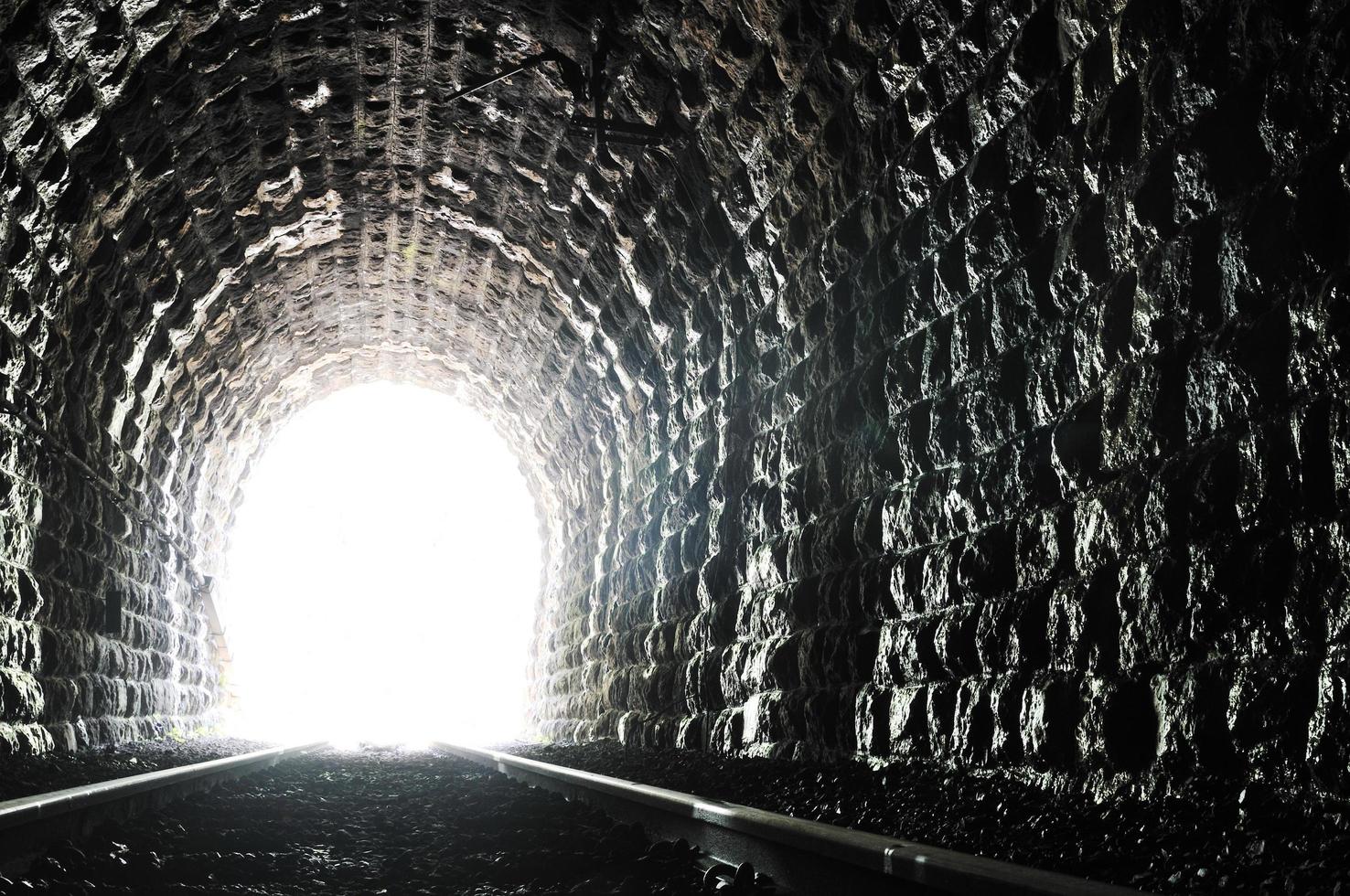 tunnel end light photo