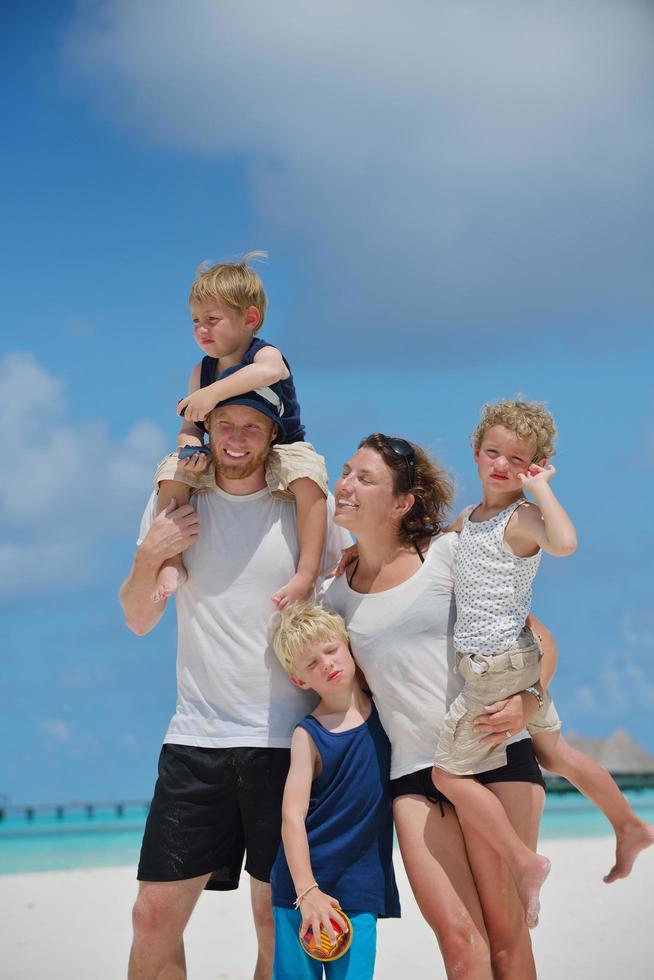 familia feliz de vacaciones foto