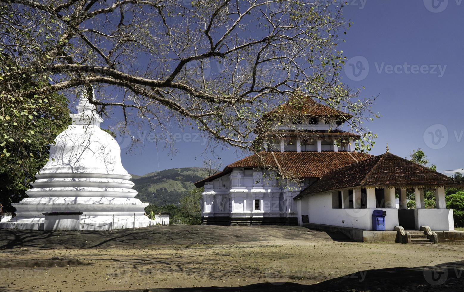 ankatilaka Vihara , ancient Buddhist temple photo