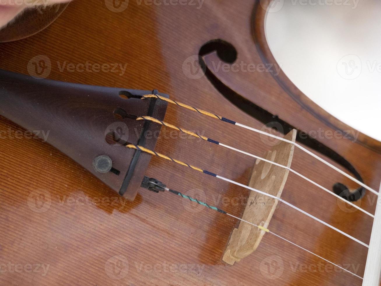 playing violin close up detail photo