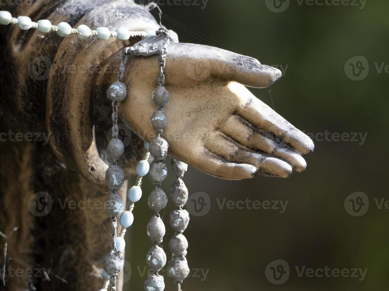 detalle de la estatua del corazón de la santa madonna foto