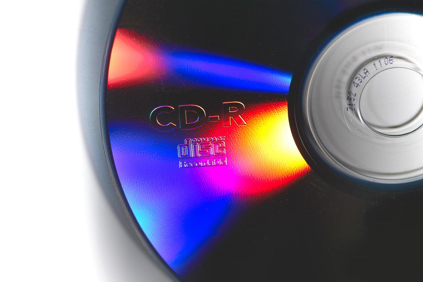 CD de datos con luces de colores reflectantes foto