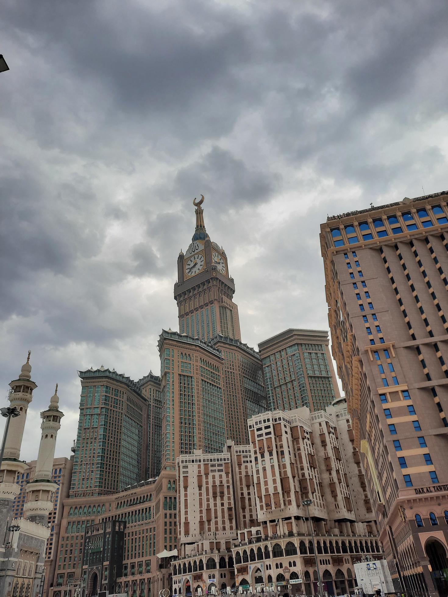 makkah-saudi-arabia-2021-beautiful-view-of-the-makkah-royal-clock