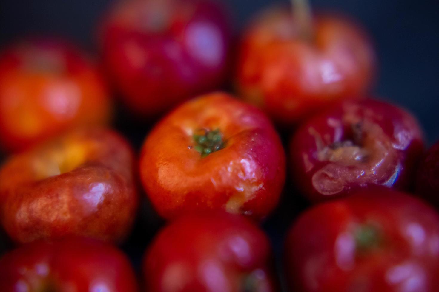 fruta brasileña acerola tomate alimentos foto