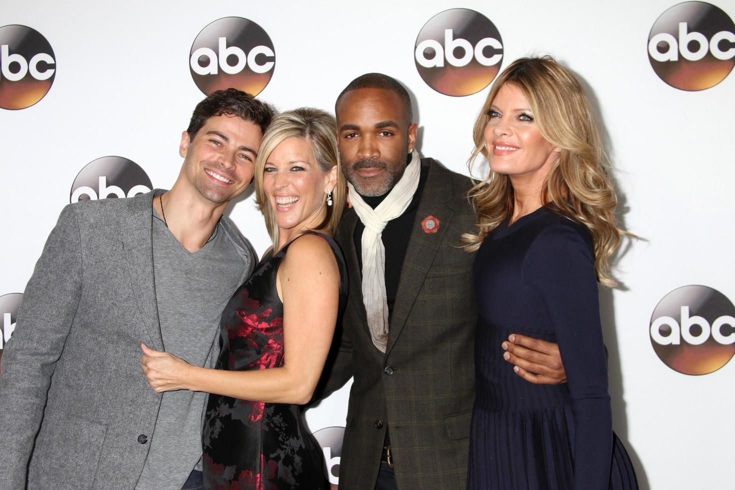 los angeles, 10 de enero - matt cohen, laura wright, donnell turner, michelle stafford en la fiesta disney abc tv tca winter 2017 en el hotel langham el 10 de enero de 2017 en pasadena, ca foto